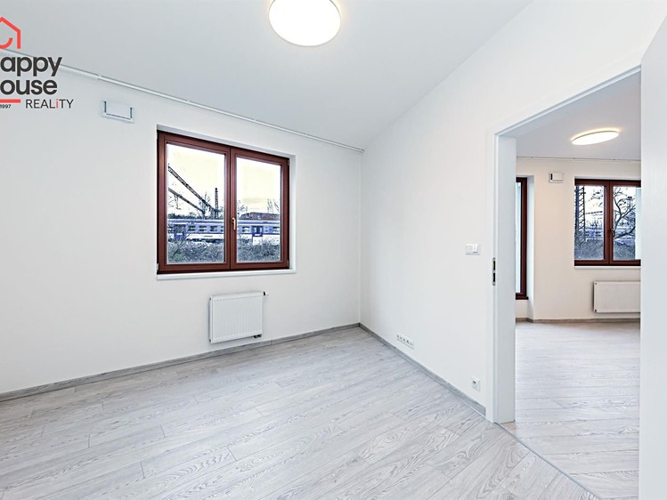 Pronájem bytu 2+kk, 50 m² (4 z 23)
