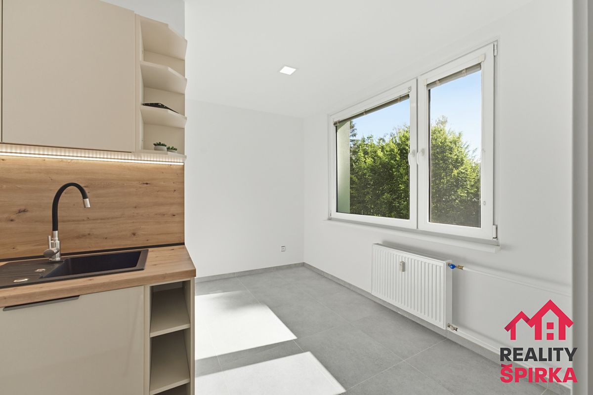 Pronájem bytu 3+1 65 m² – fotografie 3