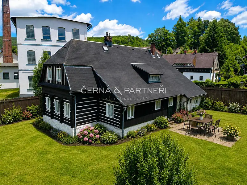 Prodej rodinného domu 280 m², pozemek 1200 m², Chřibská – náhled fotky 2