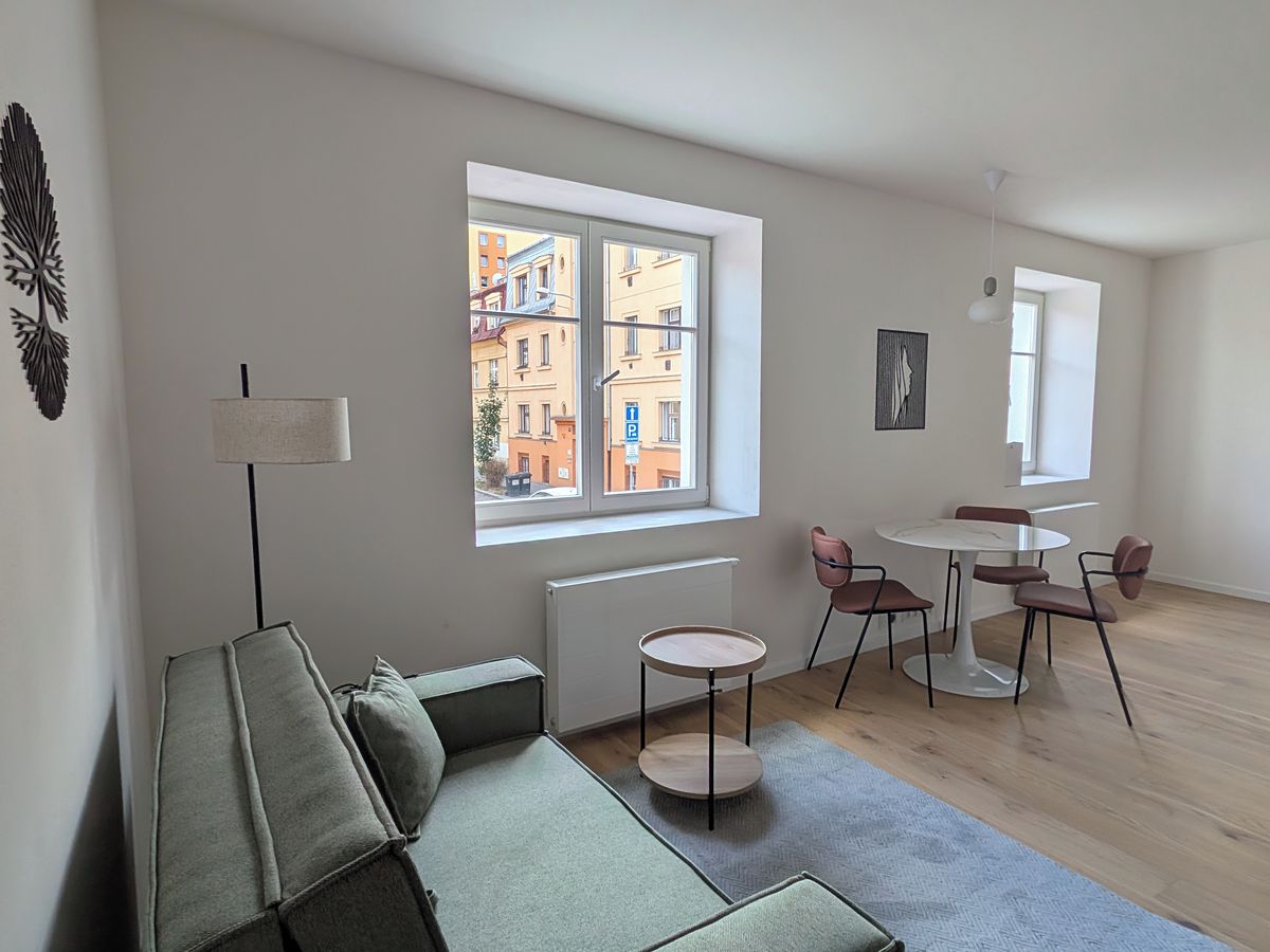 Pronájem bytu 1+kk 27 m²
