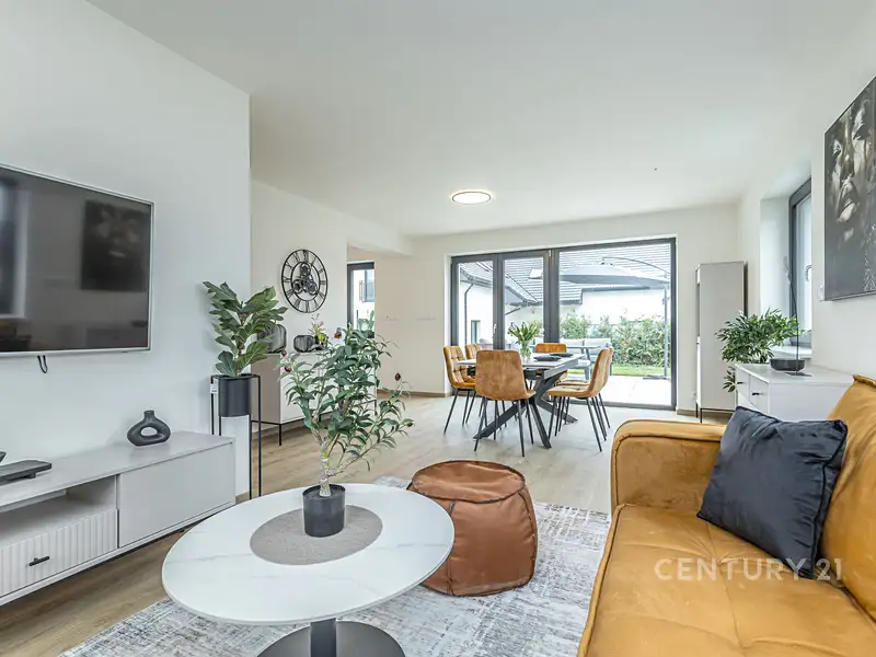 Prodej bytu 4+kk 117 m², Škvorec – náhled fotky 1