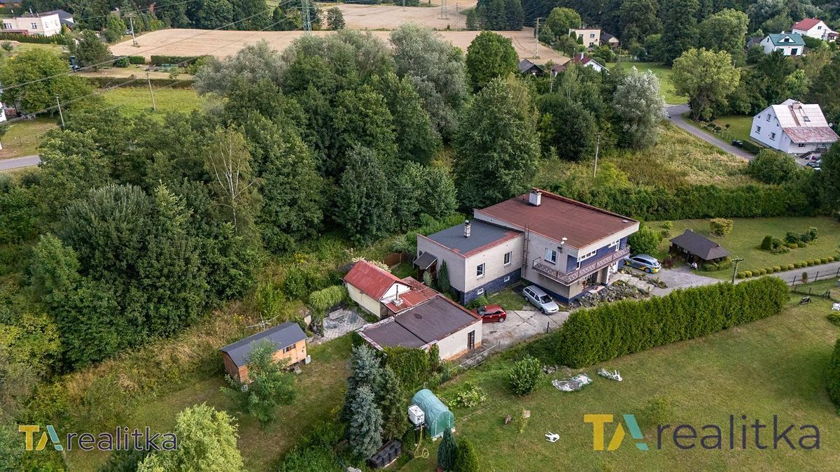 Prodej rodinného domu 300 m², pozemek 3471 m² – fotografie 3