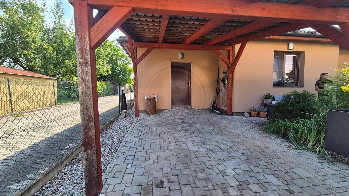Prodej rodinného domu 120 m², pozemek 455 m² – fotografie 3