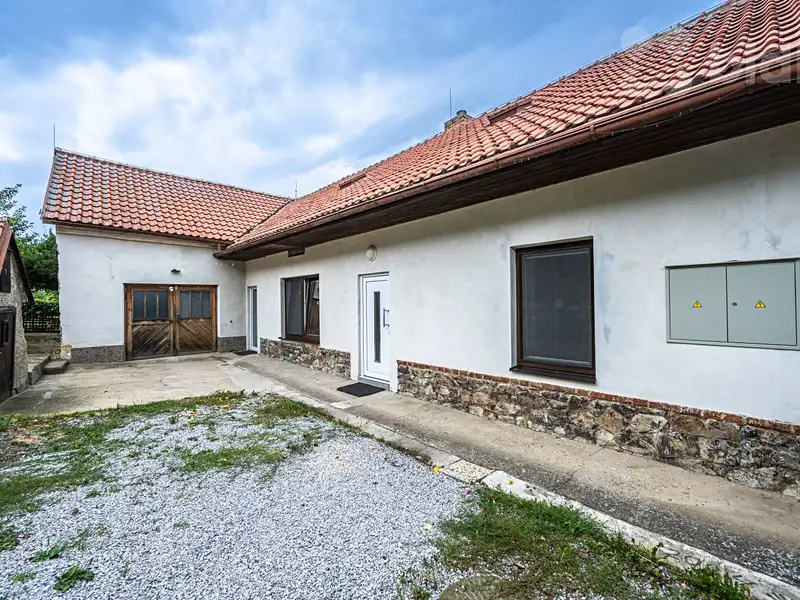 Prodej rodinného domu 140 m², pozemek 472 m², Rpety – náhled fotky 3
