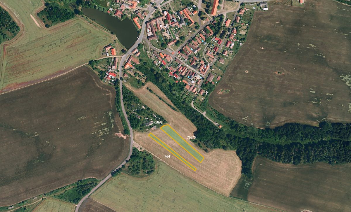 Prodej pole 17013 m²