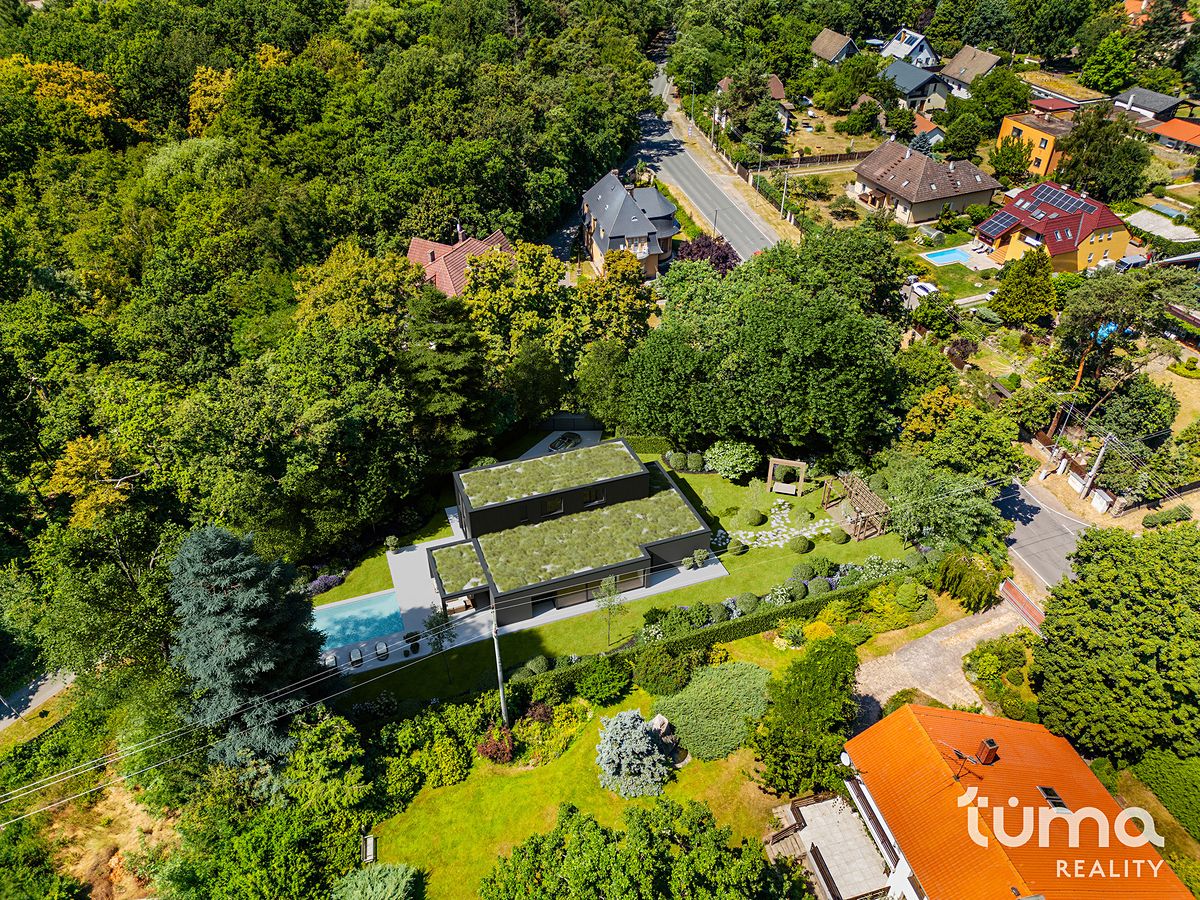 Prodej stavebního pozemku 1791 m²