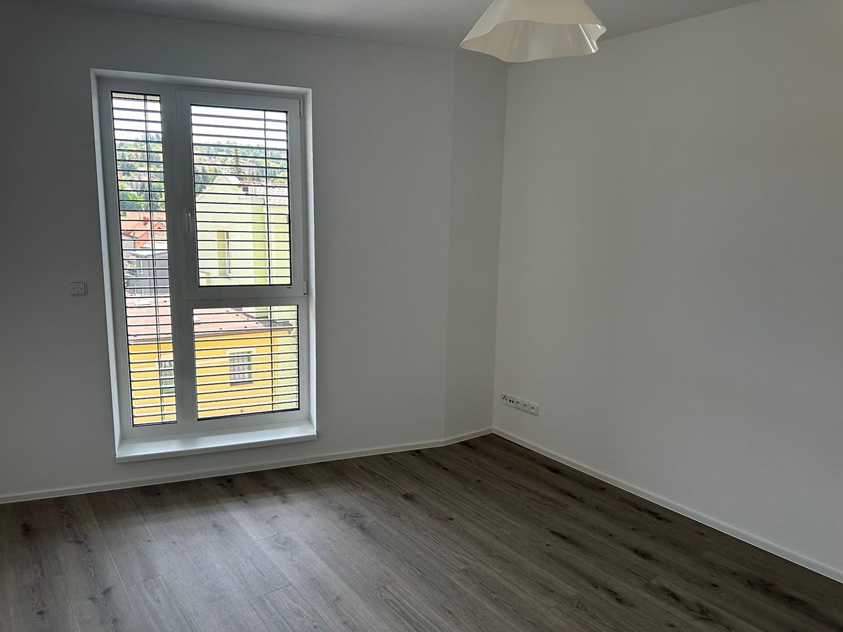 Pronájem bytu 2+kk 38 m² – fotografie 4