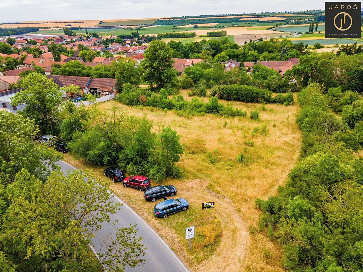 Prodej stavebního pozemku 800 m² – fotografie 4