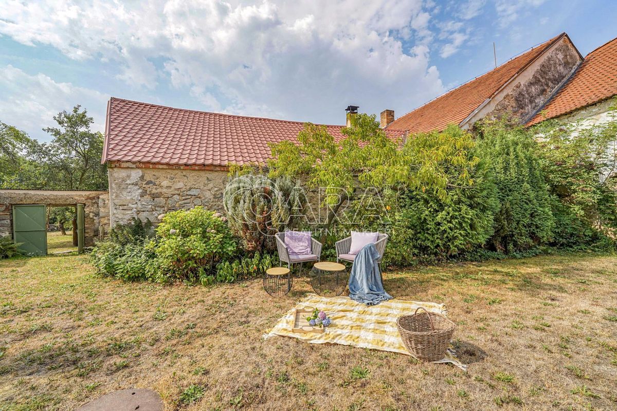 Prodej rodinného domu 150 m², pozemek 1977 m² – fotografie 3