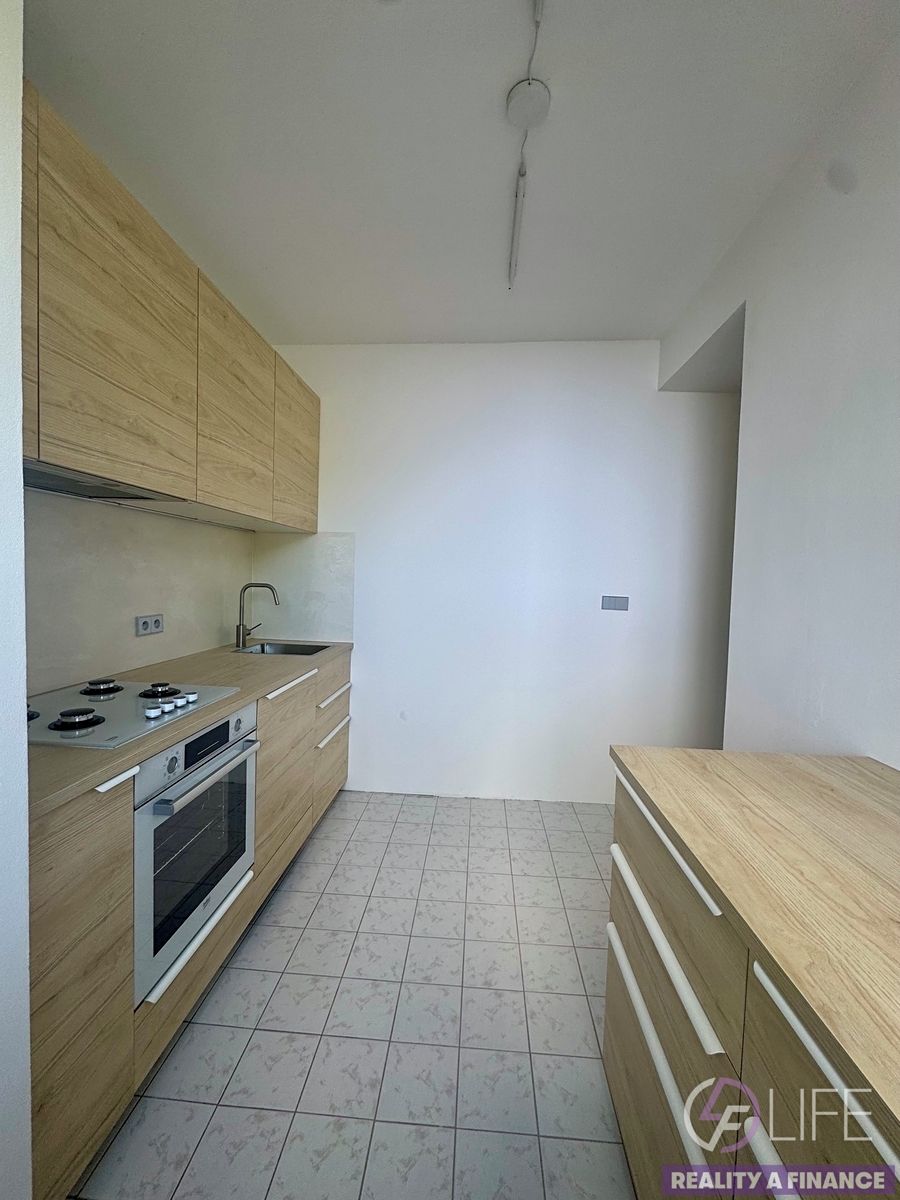 Pronájem bytu 3+1 61 m² – fotografie 4