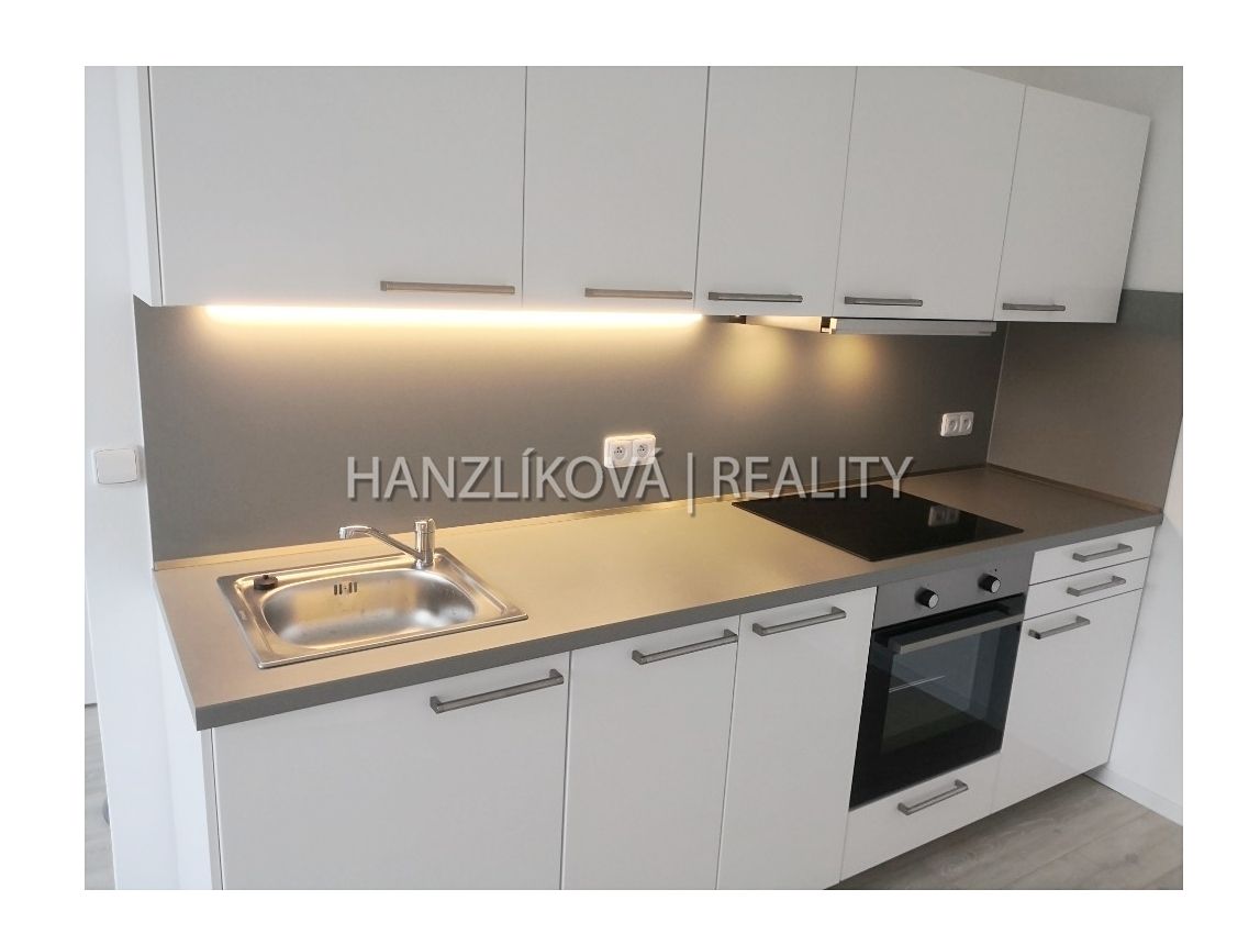 Pronájem bytu 2+kk 40 m²