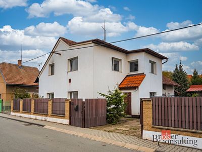 Prodej rodinného domu 195 m², pozemek 1560 m²