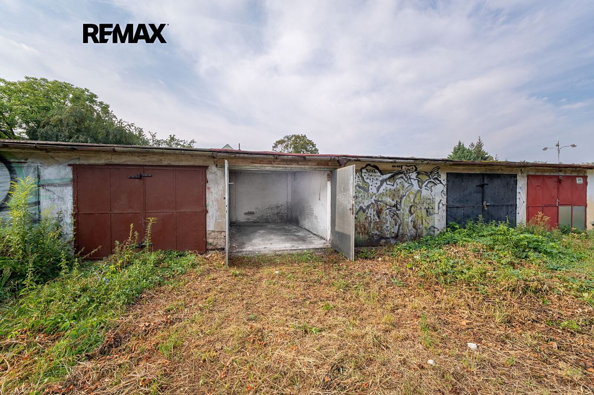 Prodej garáže 15 m² – fotografie 3