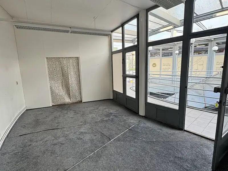 Pronájem obchodního prostoru 31 m², Zlín – náhled fotky 1