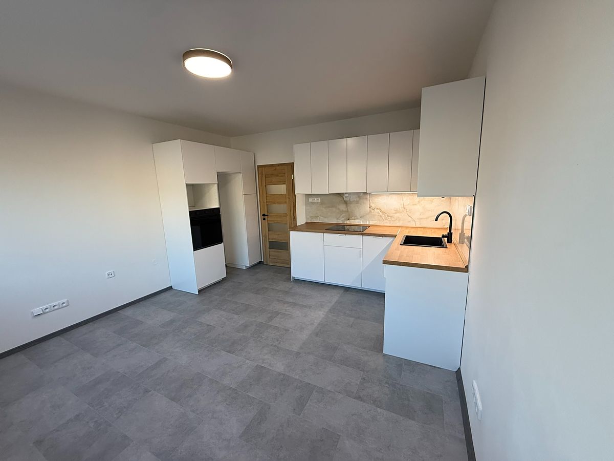 Pronájem bytu 2+kk 40 m²