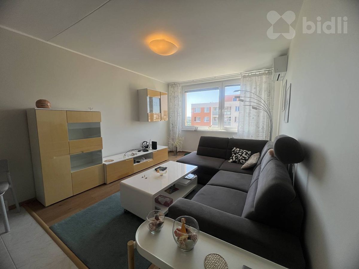 Pronájem bytu 3+kk 63 m²