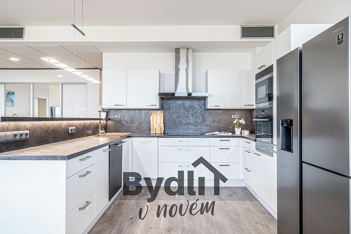 Pronájem bytu 4+kk 166 m²