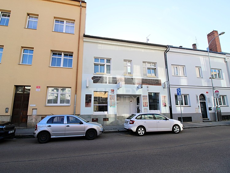 Комерційне приміщення на продаж, 450 м² (1 з 26)