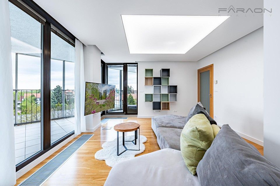 Pronájem bytu 2+kk 98 m²