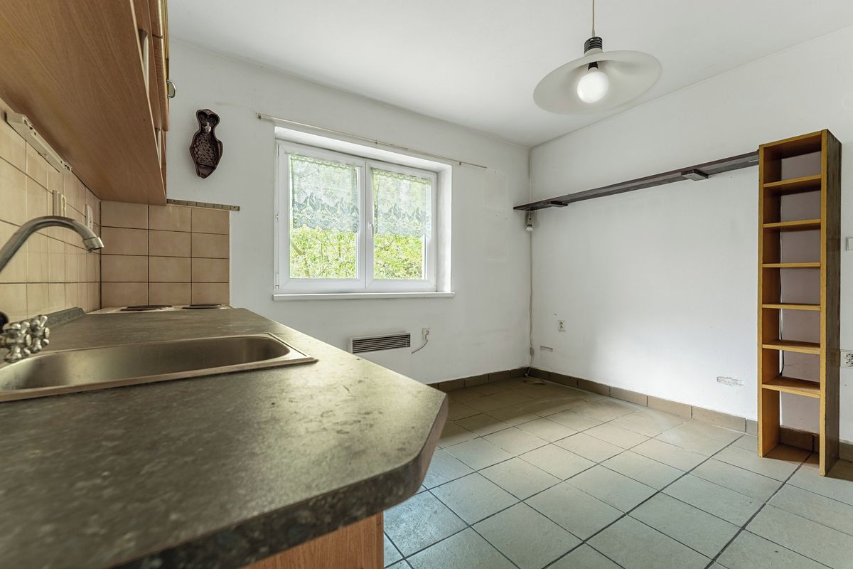 Prodej rodinného domu 165 m², pozemek 316 m² – fotografie 2