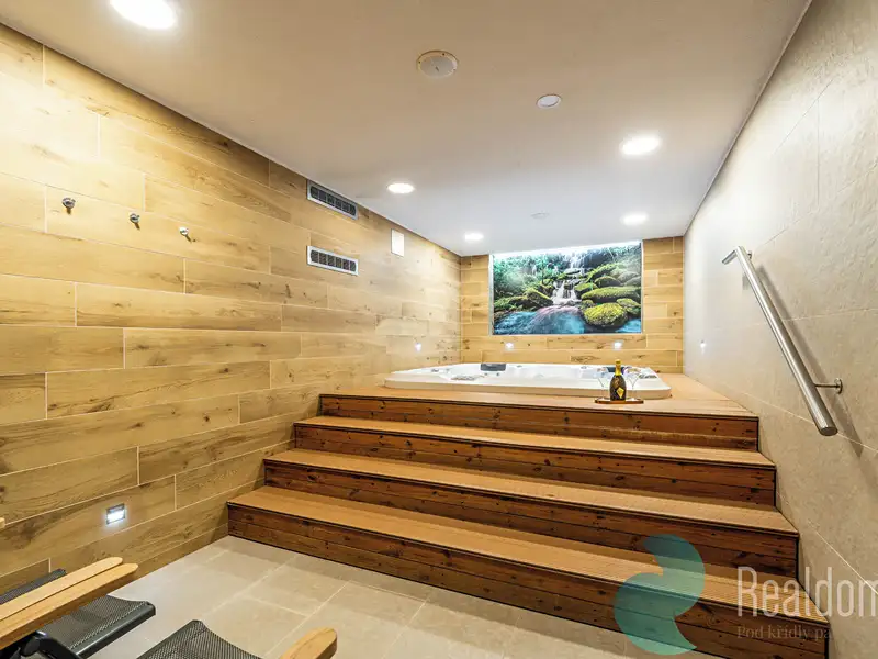 Prodej ubytovacího zařízení 953 m², Sepekov – náhled fotky 3