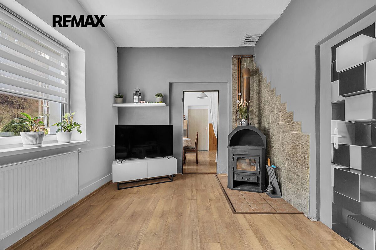 Prodej rodinného domu 150 m², pozemek 590 m² – fotografie 3