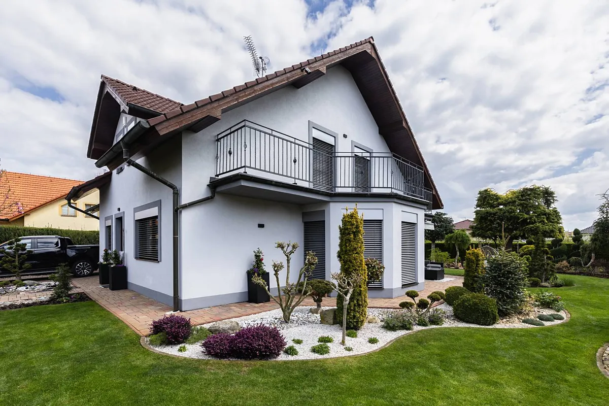 Prodej rodinného domu 195 m², pozemek 750 m²