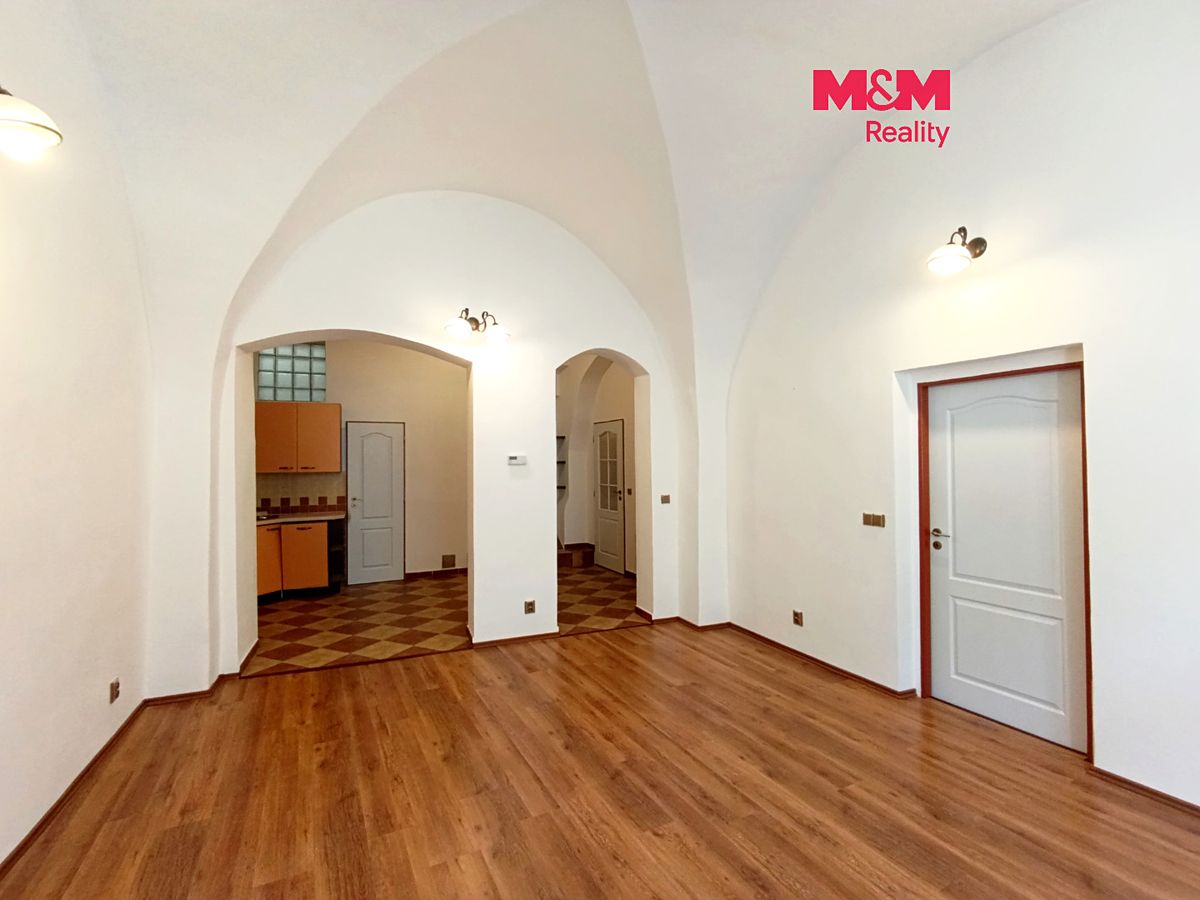 Pronájem bytu 2+kk 70 m²