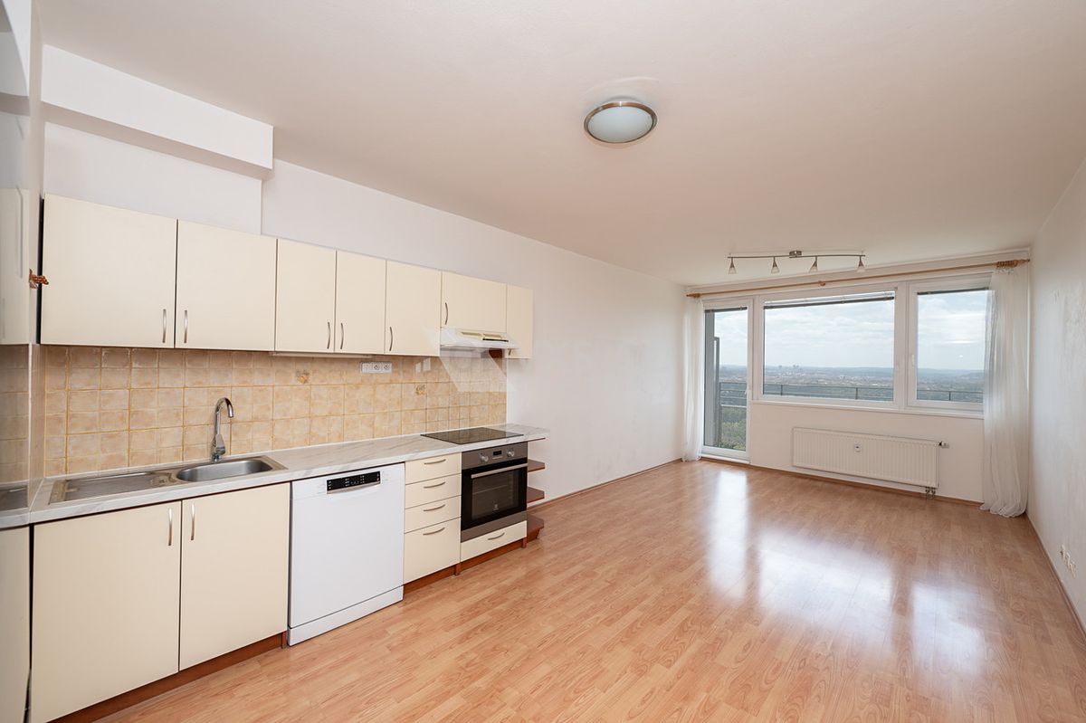 Pronájem bytu 3+kk 72 m²