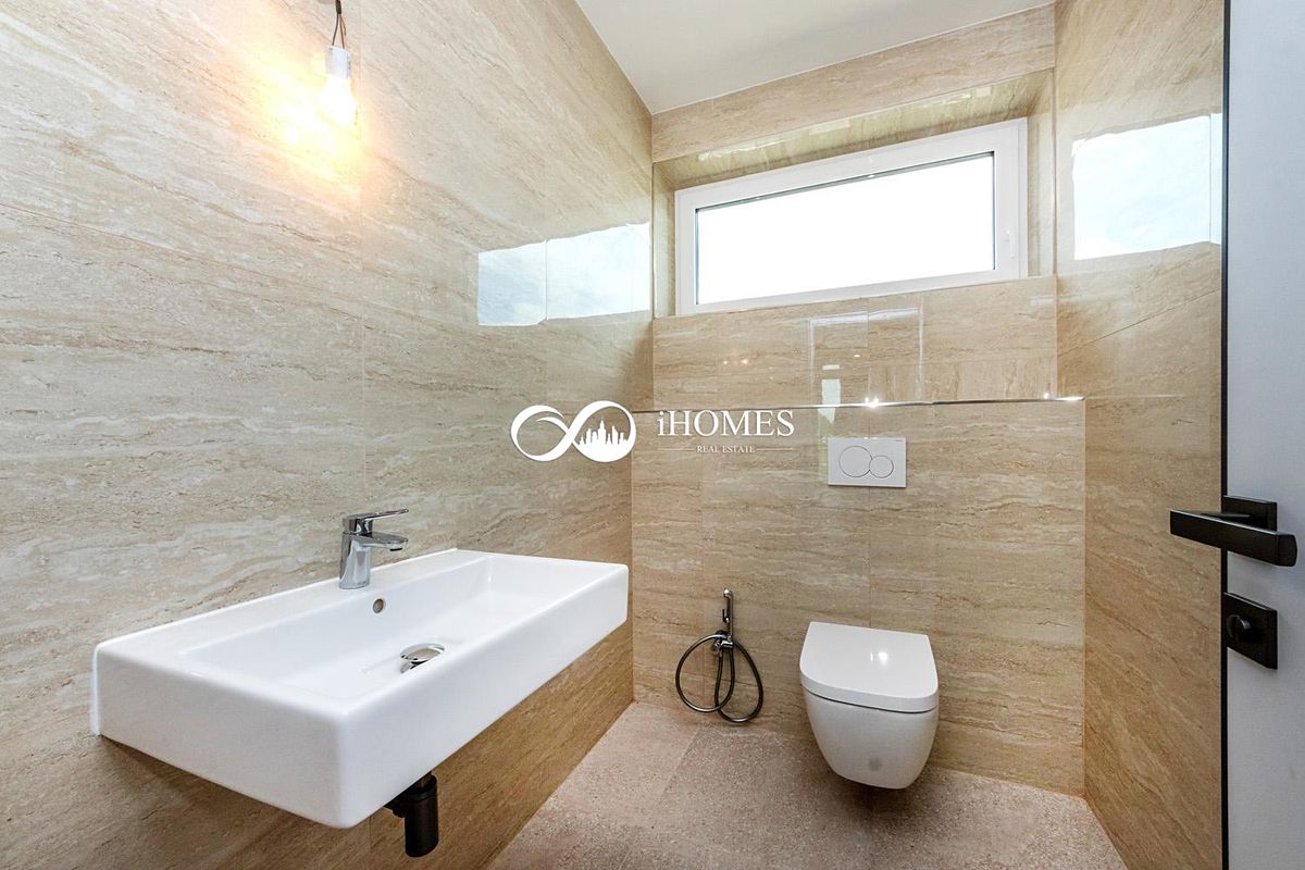 Prodej rodinného domu 141 m², pozemek 769 m² – fotografie 4