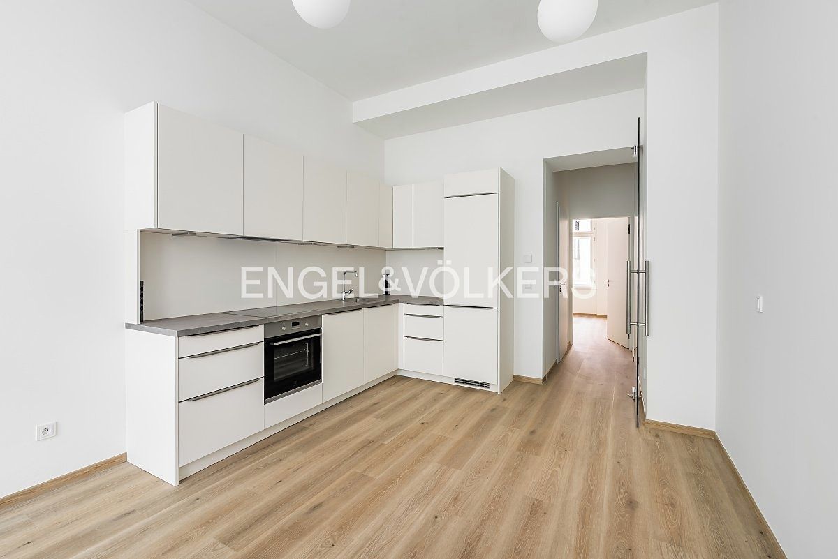Pronájem bytu 3+kk 69 m² – fotografie 2