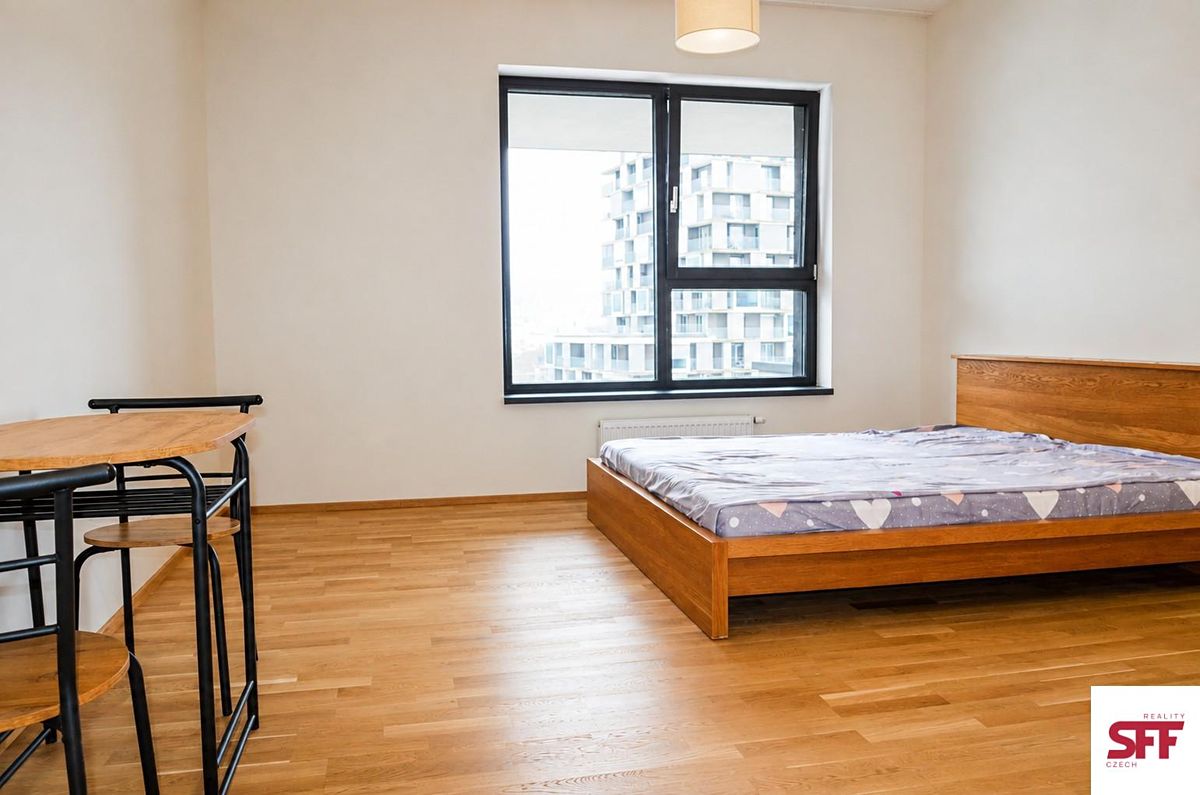 Pronájem bytu 1+kk 32 m² – fotografie 3