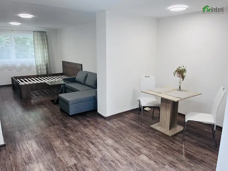 Pronájem bytu 1+kk 52 m², Třebíč – náhled fotky 2
