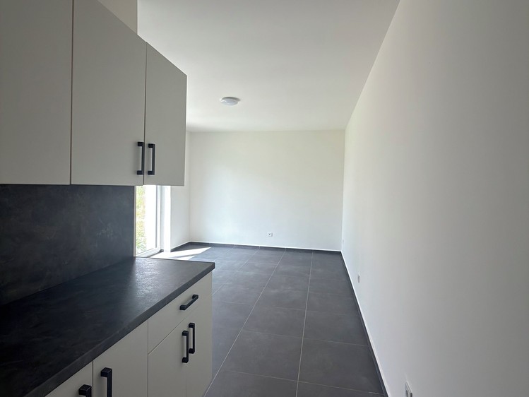 Prodej komerčního prostoru, 236 m² (8 z 14)