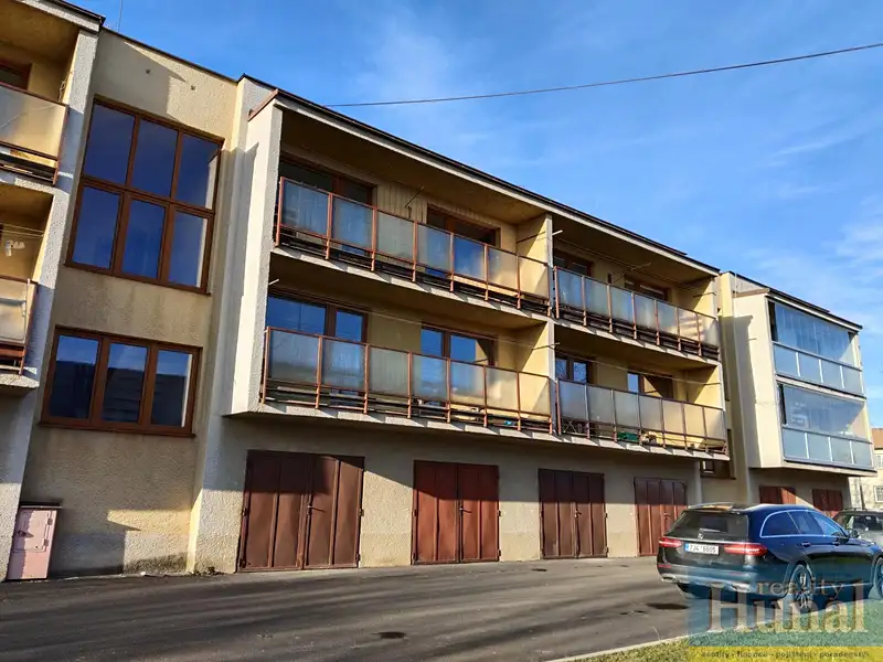 Pronájem bytu 4+1 95 m², Pelhřimov – náhled fotky 1