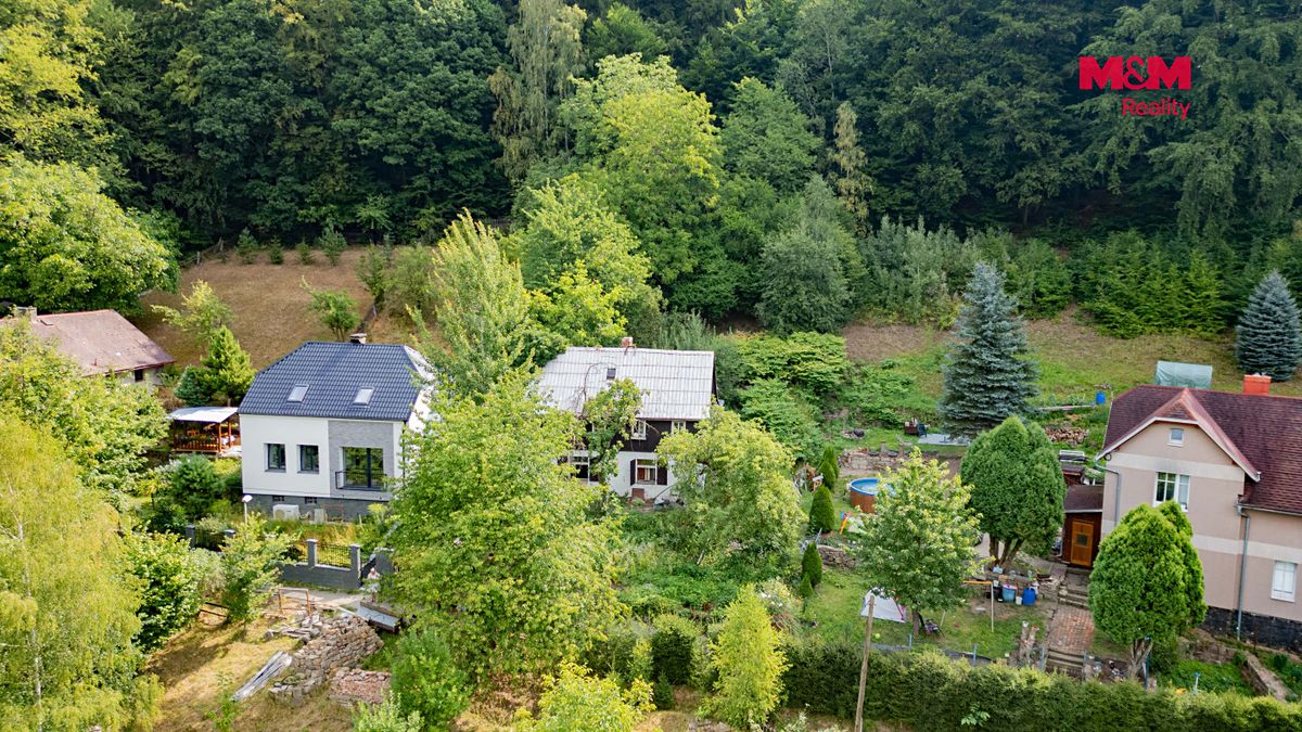 Prodej rodinného domu 238 m², pozemek 425 m² – fotografie 3