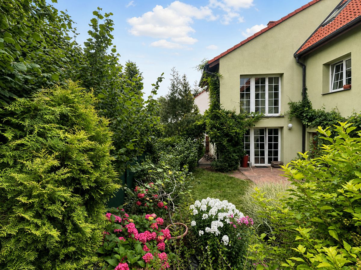 Prodej rodinného domu 276 m², pozemek 315 m² – fotografie 3