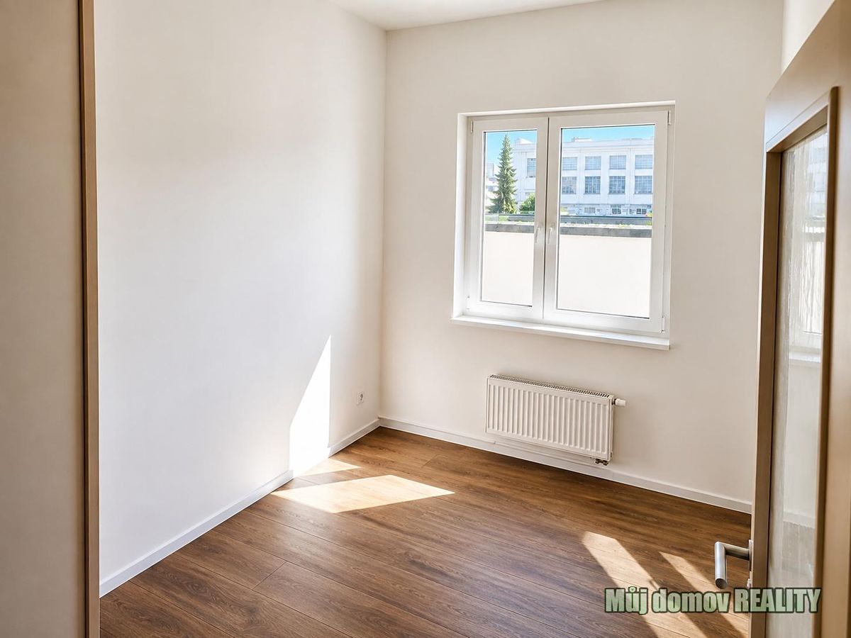 Pronájem bytu 2+kk 48 m² – fotografie 3
