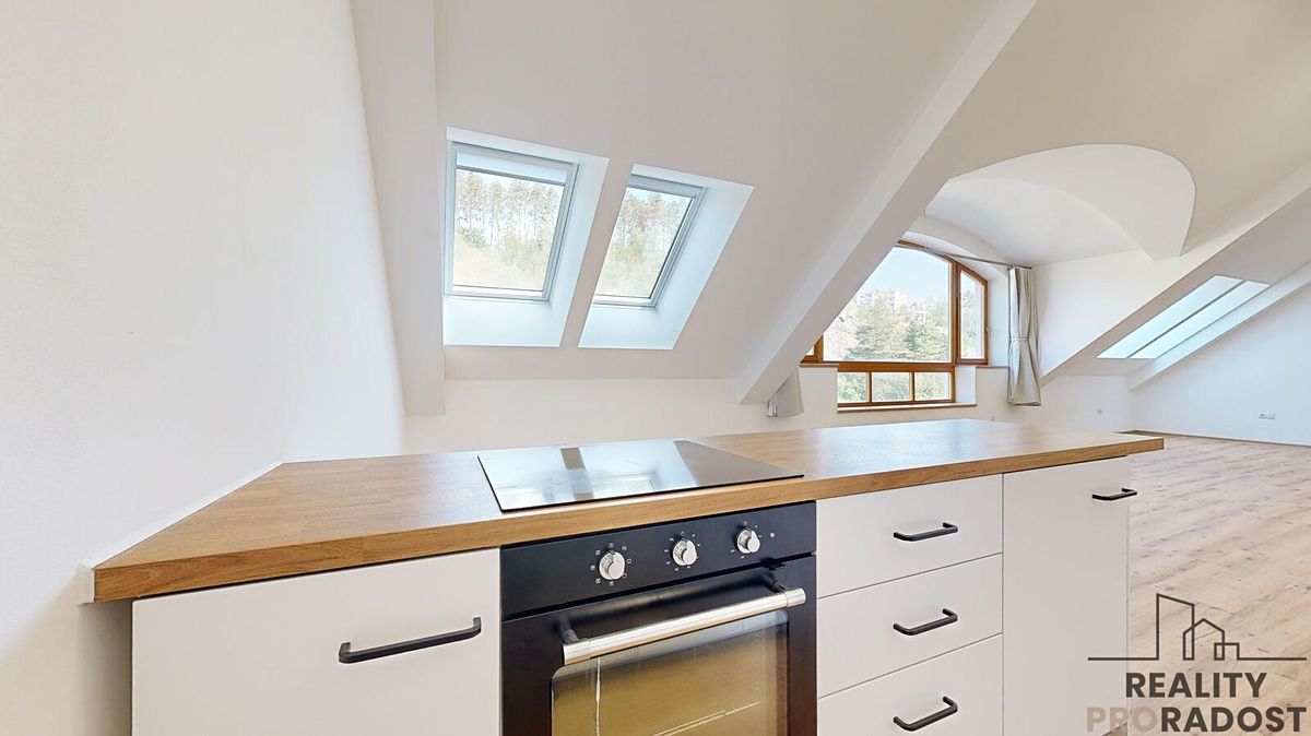 Prodej bytu 2+kk 112 m² – fotografie 3