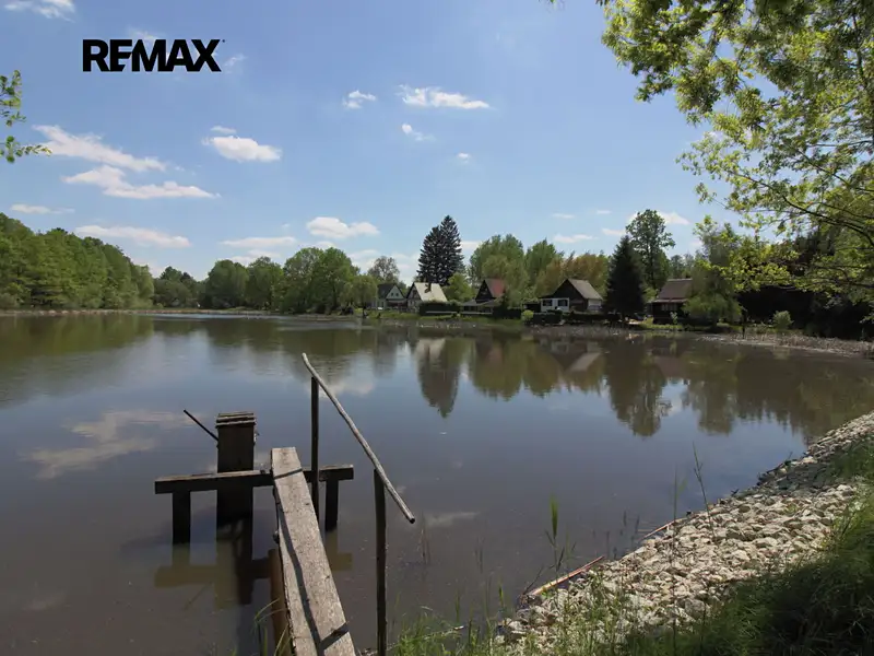 Prodej stavebního pozemku 3346 m², Jílovice – náhled fotky 3