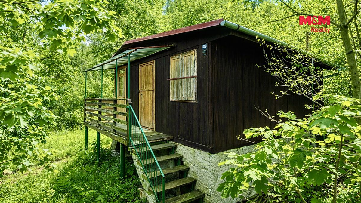 Prodej chaty 20 m², pozemek 1 m² – fotografie 2