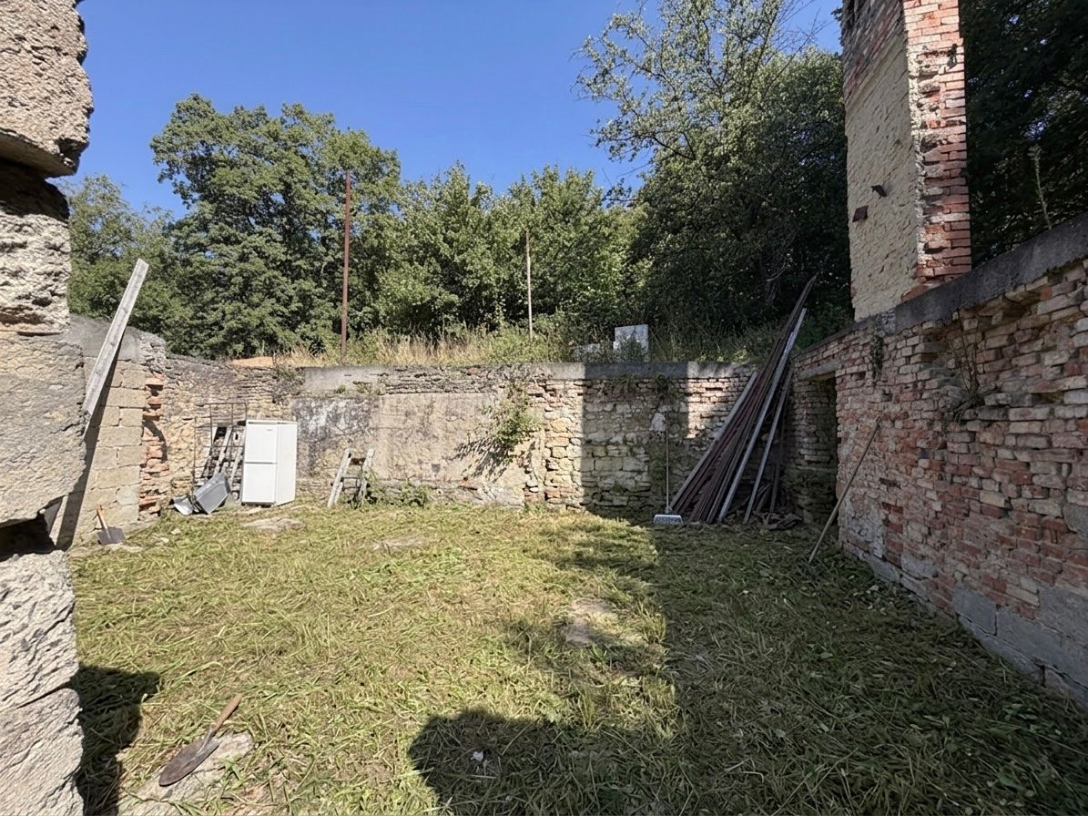 Prodej stavebního pozemku 2650 m² – fotografie 3