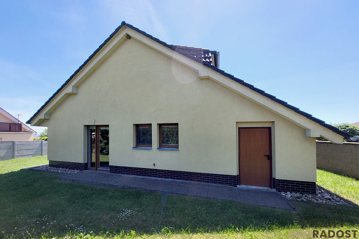 Prodej rodinného domu 135 m², pozemek 338 m² – fotografie 4