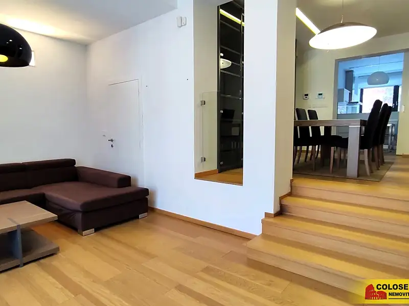 Pronájem rodinného domu 316 m², pozemek 181 m², Brno – náhled fotky 3