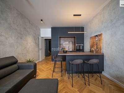 Prodej bytu 3+kk, 82 m² (2 z 30)