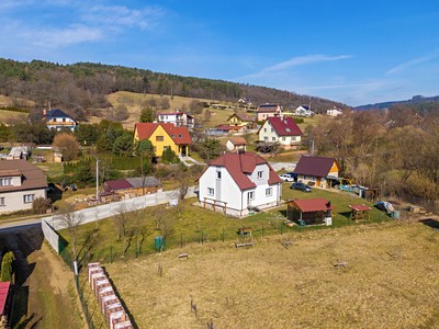 Prodej  rodinného domu 183 m², pozemek 1 352 m²