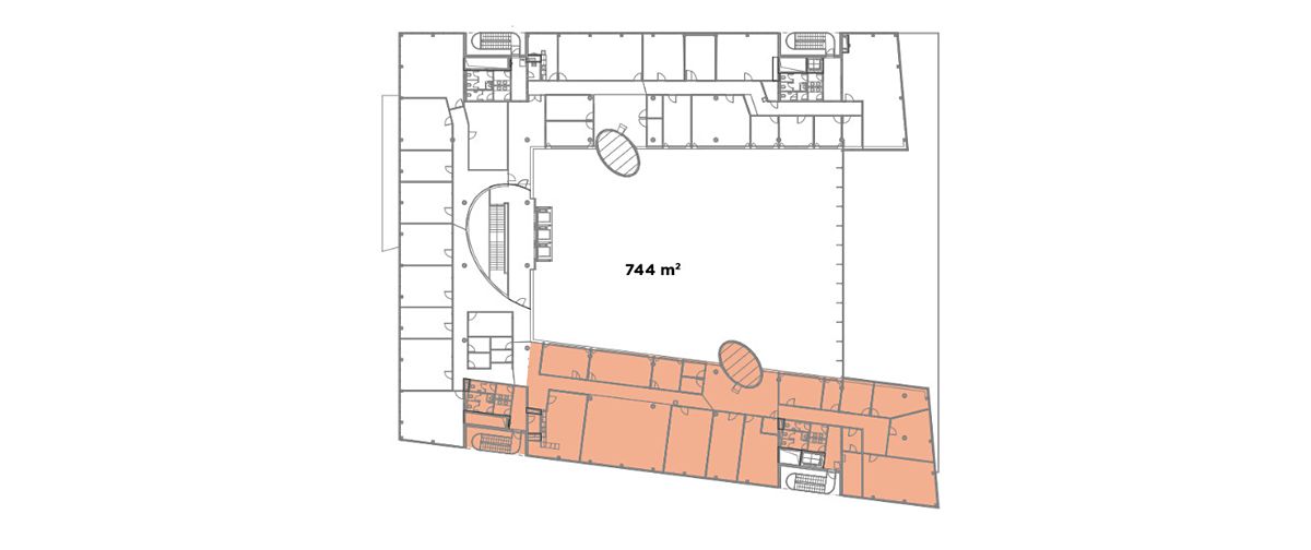 Pronájem kanceláře 744 m² – fotografie 3