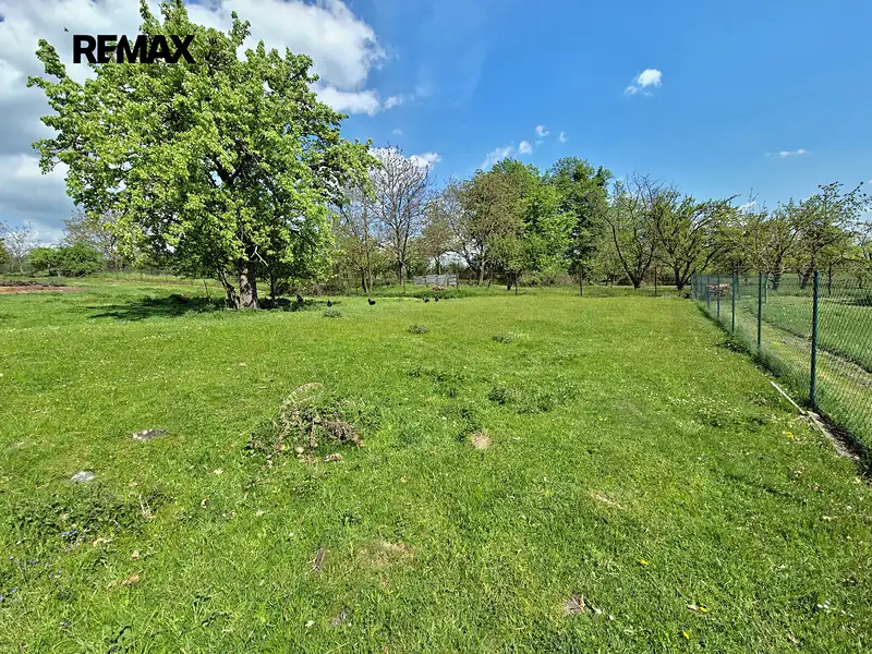 Prodej stavebního pozemku 1384 m², Bělotín – náhled fotky 3