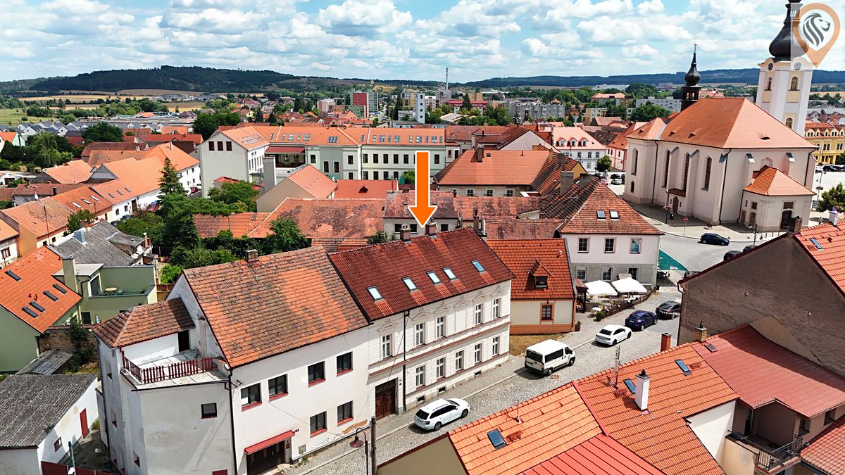 Prodej rodinného domu 300 m², pozemek 265 m² – fotografie 4