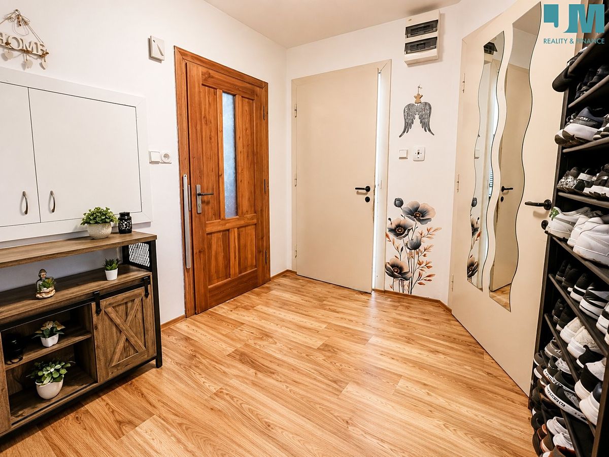Pronájem bytu 2+1 52 m² – fotografie 3